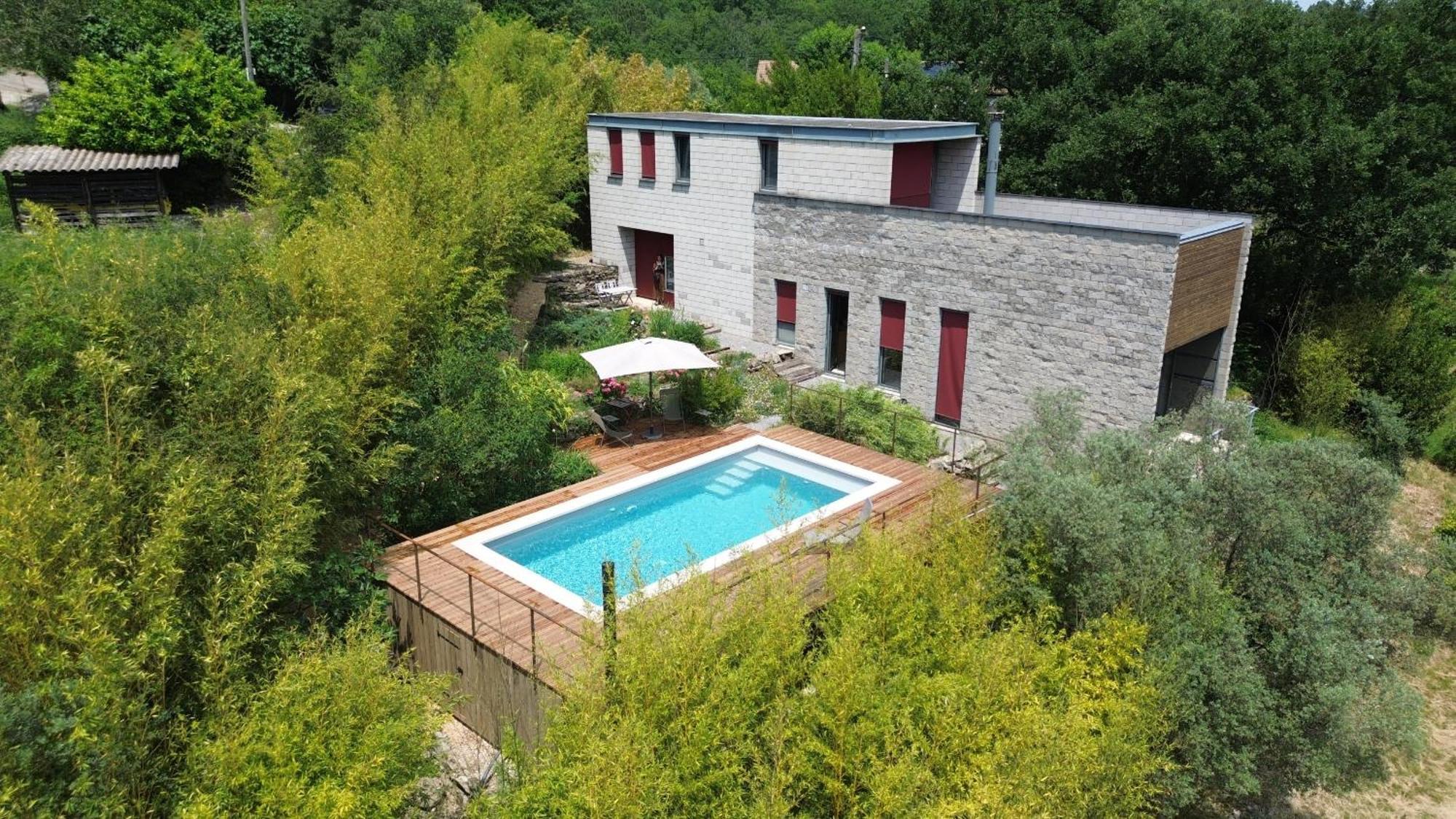 La Maison Des Chataigniers Meyrannes Exterior photo