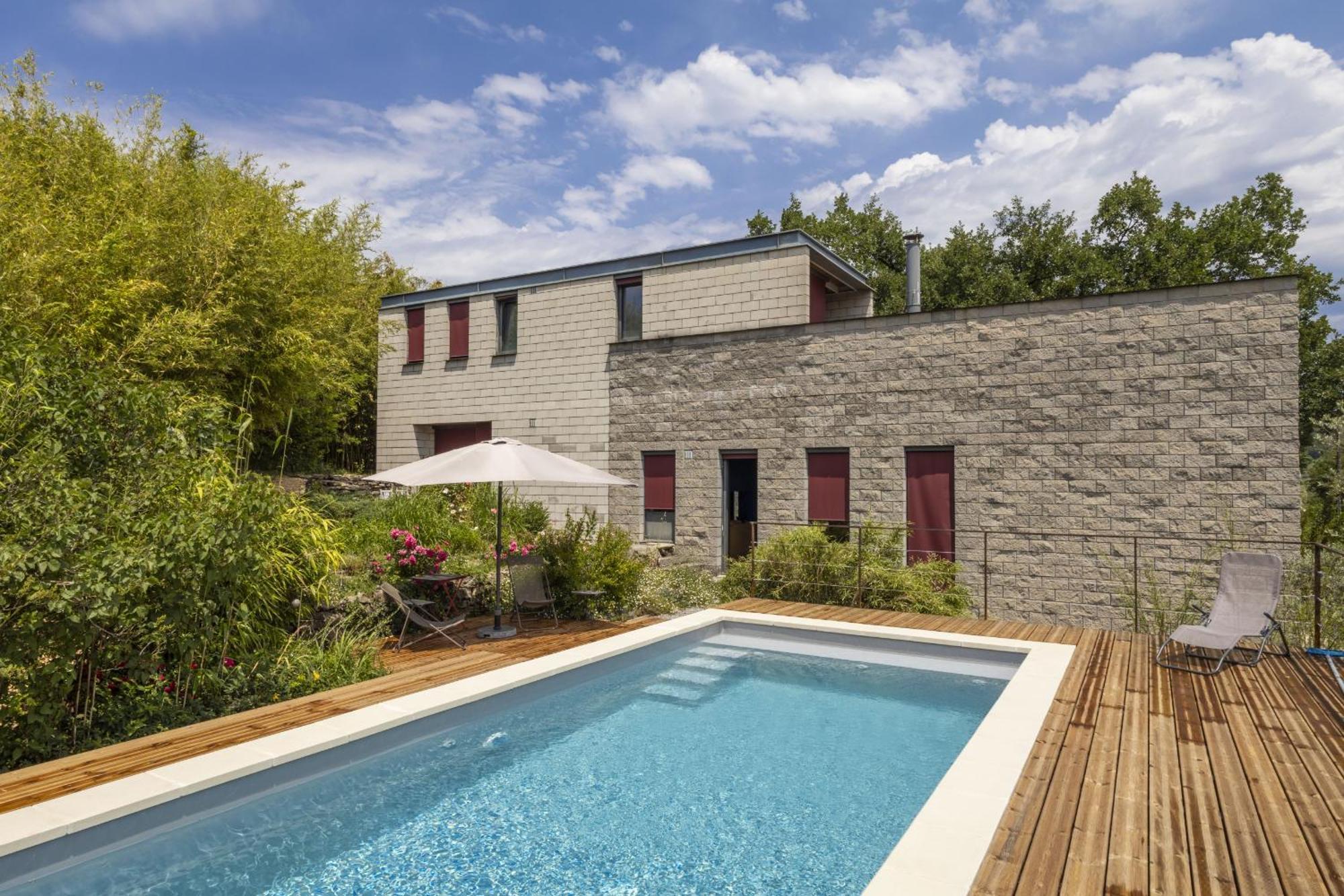 La Maison Des Chataigniers Meyrannes Exterior photo